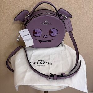 NWT Women COACH Canteen  Cute Purple Halloween Bat Crossbody Bag Boo-tiful Cw469